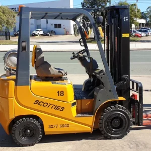 FG18 Triple Stage 4.8 Mast LPG Fuel Forklift for hire at Scotties Forklift Hire, Coopers Plains.